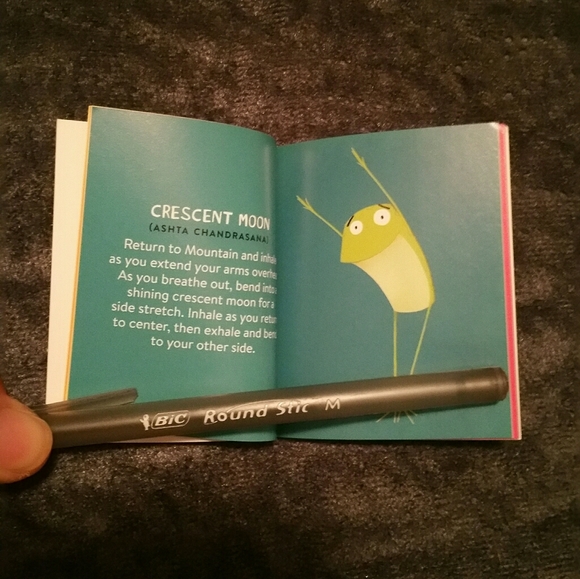 Yoga Frog Reflections from the Lily Pond - Picture 5 of 8